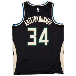 Milwaukee Bucks 2022-25